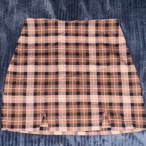 Stylish Plaid Mini Skirt in Brown and Pink